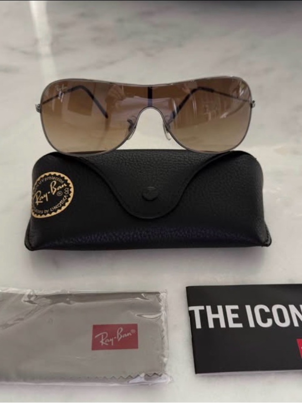 Ray-Ban Men’s Brown Gradient Pilot Sunglasses
